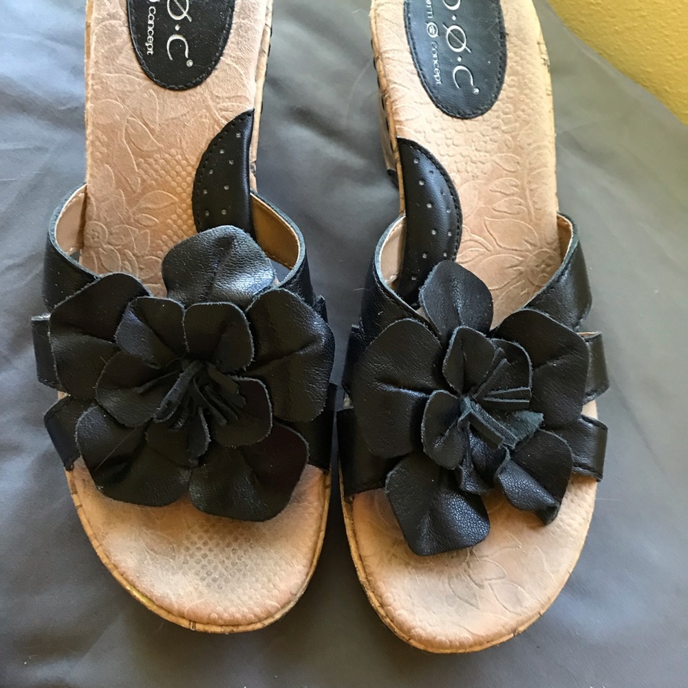 B.O.C. Leather flower sandals
